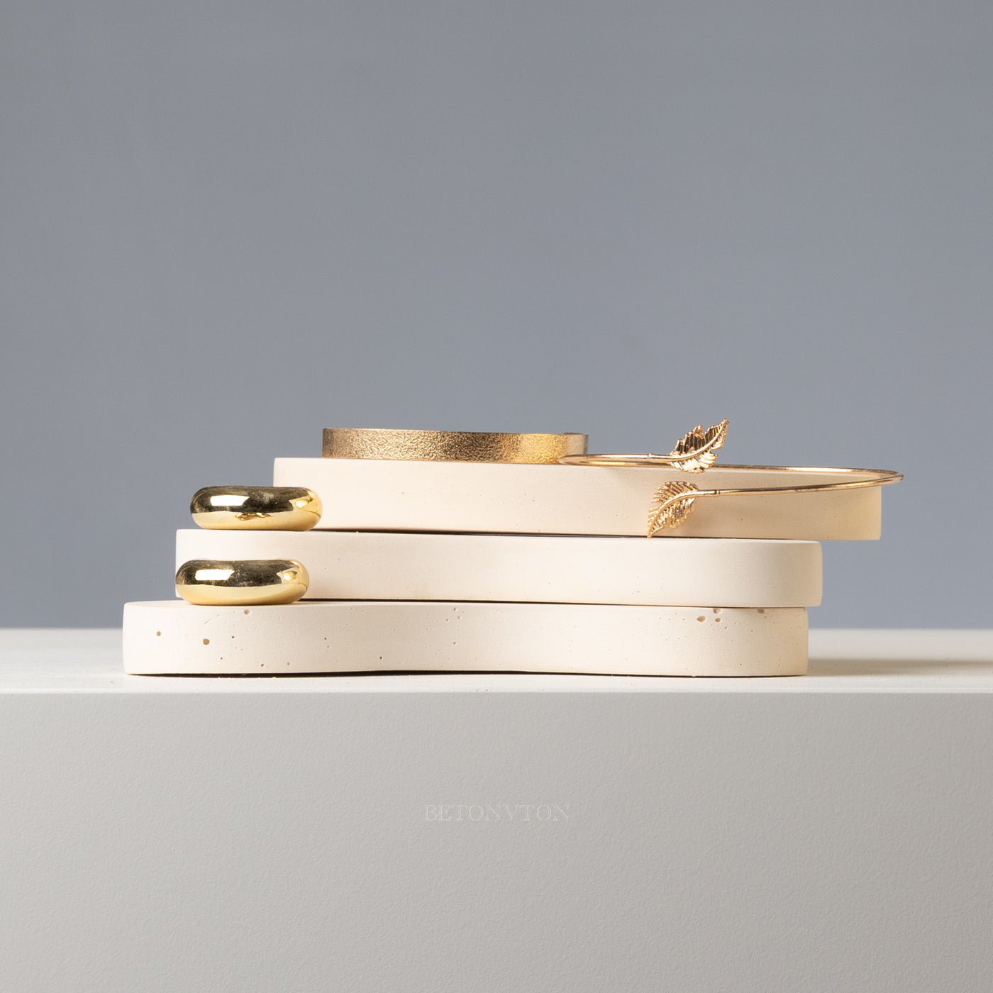 Product Photography Prop Set, Retail Display In Stock EU