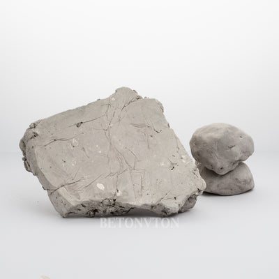 Concrete Props Set in Stock